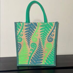Green decorative canvas tote